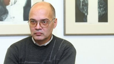 Безлов за пачките на Божков: Огромен риск е да даваш банкноти по 500 евро, ЕС ги следи