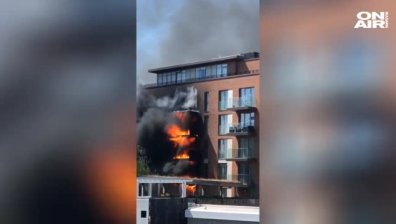 Огромен пожар обхвана жилищна сграда в Лондон