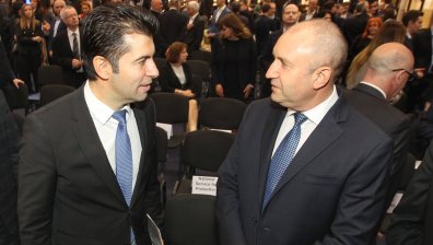 Радев сложи точка на консултациите, директно връчва първия мандат (ОБНОВЕНА)