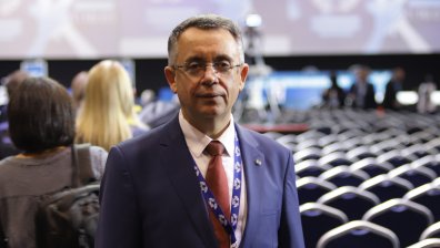 ДПС - "Ново начало" изключи Хасан Азис и още 11 души, свързани с Ахмед Доган