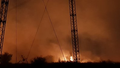 Пожарът край Костинброд е локализиран, няма опасност за жителите в района