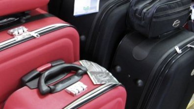 След полет от Лондон: Нашенци посрещнаха Нова година без багажа си