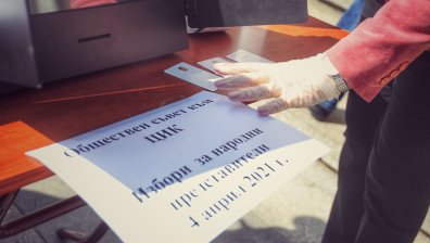 В Хасково и Пловдив задържаха 4-ма за търговия с гласове в полза на ГЕРБ