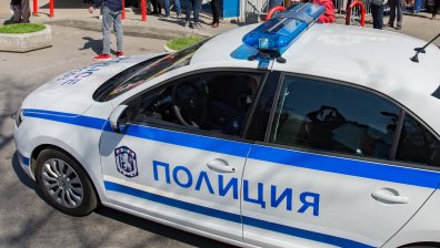 Автомобил влачи куче в Гоце Делчев - започва проверка