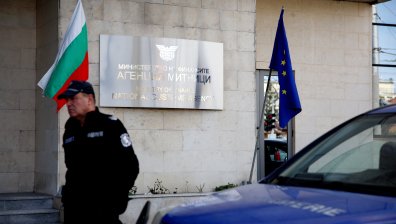 ДАНС претърси дома на шефа на Агенция "Митници" - какво откри?