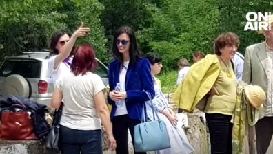 Заради авария на два локомотива - ето къде в Родопите се озова Мария Габриел