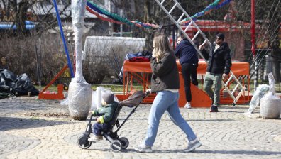 България се топи: Населението ни спадна до 6,4 милиона души