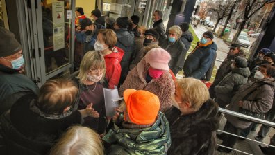 1,068 млн. пенсионери са получили по-малко пари, чакат компенсации през февруари