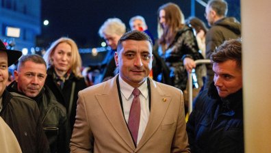 Джордже Симион или Никушор Дан на балотаж на президентските избори в Румъния