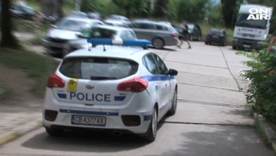 Пистолетът в офиса на шефа на КАТ Благоевград &ndash; чужд, а парите &ndash; за турнир&hellip;