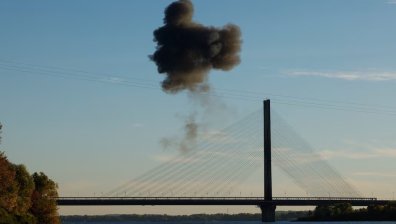 В Киев вдигат резервни мостове през Днепър след руските удари