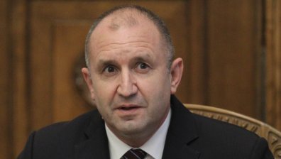 Радев: Не можем да мислим само за тръби и асфалт
