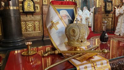 Заупокойна литургия по повод една година от кончината на патриарх Неофит (СНИМКИ)