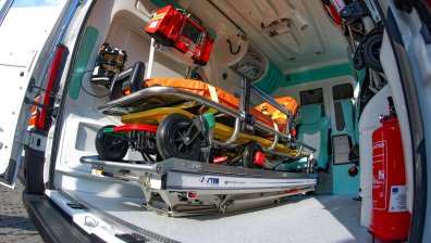 "Ако пациент не умре в линейката, го връщат у тях": Болници отпращат спешни случаи