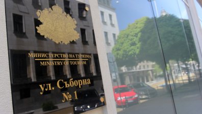 Министерството на туризма коментира проблемите с гръцкия туроператор "Музендис"