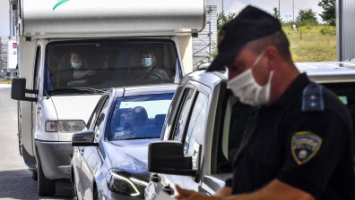Престъпна мрежа за фалшиви PCR-тестове се вихри в Северна Македония