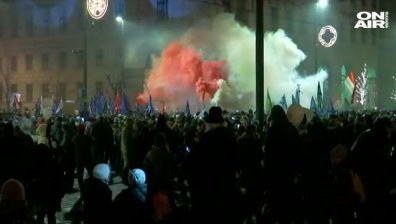 Хиляди в Будапеща скандираха срещу авторитарната политика на Орбан