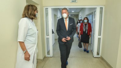 БХРА на бунт срещу заповедта на Кацаров: Няма да принудим персонала да се ваксинира
