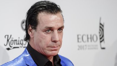 Обвинения: Вокалистът на "Рамщайн" си избирал жени от публиката, насилвал ги зад кулисите