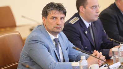 МВР изкарва целия си ресурс по пътищата: Започват масови проверки, ще има солени глоби за шофьорите