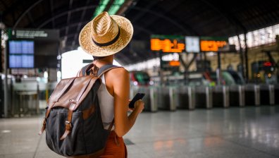 Пътуванията през 2026 г.: Нови туристически тенденции – от тихи ваканции до AI планиране