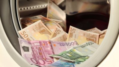 Българка се призна за виновна в пране на пари пред съда в Ню Йорк