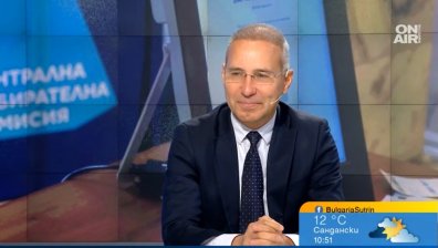 Повечето машини за изборите са поправени, има рискове заради флаш паметите