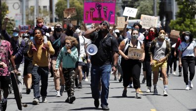 Безредици в Портланд на протест срещу расизма