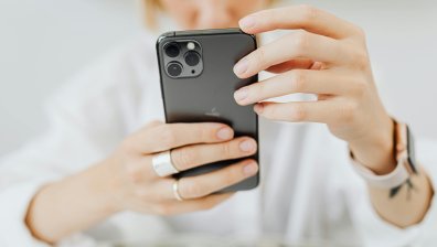 КЗП забрани на мобилните оператори да увеличават едностранно таксите