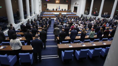 4 часа спорове и нито едно решение: Какво свършиха депутатите по антикорупционния закон