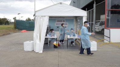 Рекорден брой заразени в Австралия, удължават локдауна в Нов Южен Уелс