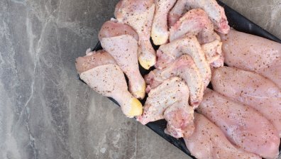 Акция на СДВР: Откриха 19 тона пилешко, забранено за човешка консумация