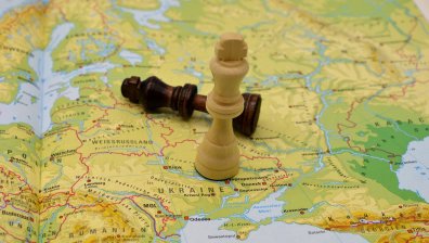 Премиерът на Израел с тайна мисия в Москва, три часа говори с Путин