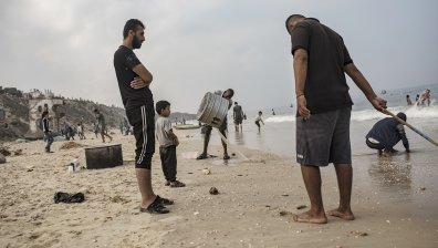 Армията на Израел откри десетки бомби и оръжия на "Хамас" в Средиземно море