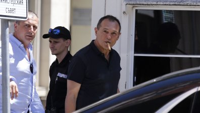 Божков с нова порция компромати, Домусчиев му отговори (ОБНОВЕНА)