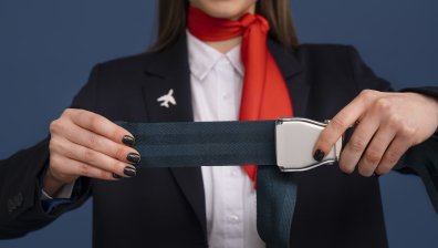 Защо се наблюдава повишена смъртност от рак при пилоти и стюардеси