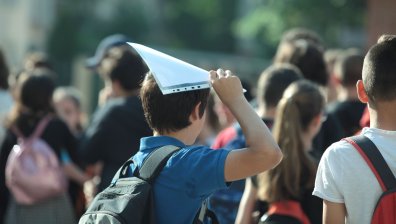 Разочаровани ученици: За обещаното безплатно море парите не стигат до всички училища