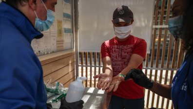 Франция очаква втора вълна на Ковид-19 от октомври до декември