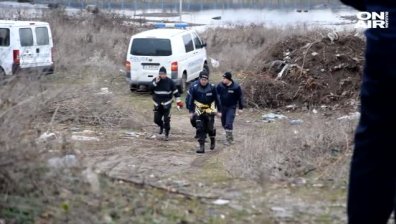 Откриха тяло на изхвърлено новородено бебе във "Водното огледало" на Кърджали