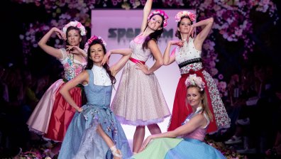 Поредно предизвикателство: Коронавирусът спря модните ревюта