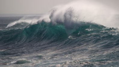 Мълния уби 22-годишна сърфистка