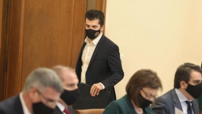 Очертава ли се стабилна четворна коалиция и кои са предизвикателствата?