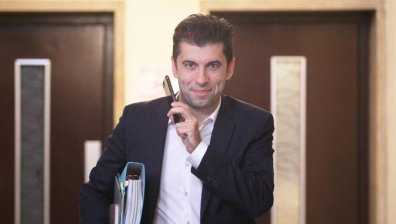 Кой е по-по-богат: КПКОНПИ разкри доходите на политиците за 2020 г.