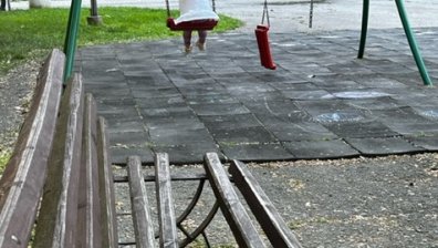 Helpbook: Детска площадка в Русе е в трагично състояние