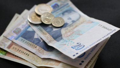Минималната пенсия от 1 октомври става 370 лв., реши бюджетната комисия