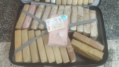 Съдът остави в ареста обвинените за трафик на 206 кг кокаин с дипломатическа кола