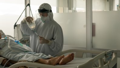 Делта атакува все по-безпощадно, покосява ваксинирани с две дози