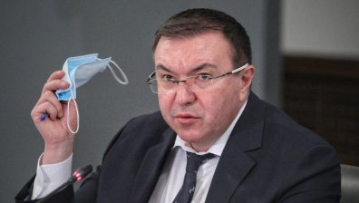 Проф. Ангелов бие тревога: Заболяемостта лети!