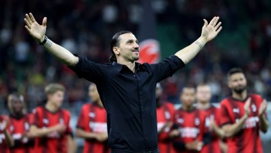 Краят на една ера: Ибрахимович се сбогува с футбола, "Милан" го изпрати подобаващо