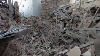 Руска ракета изравни блок в Николаев със земята, зейна кратер, има жертва (+ВИДЕО)